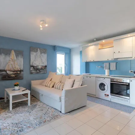 Apartment Mare Blu By Interhome